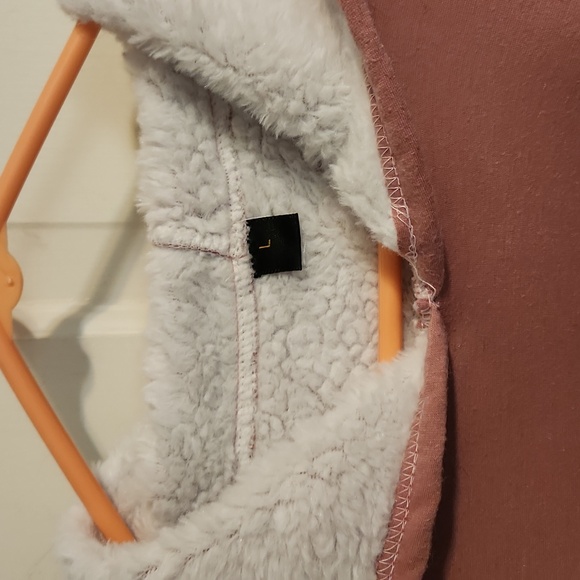 YES I'm Always FREEZING Mauve lined Hoodie - Picture 4 of 10